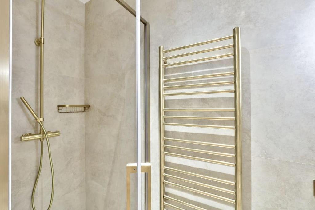 Sublime Studio Refait A Neuf Paris Exterior foto